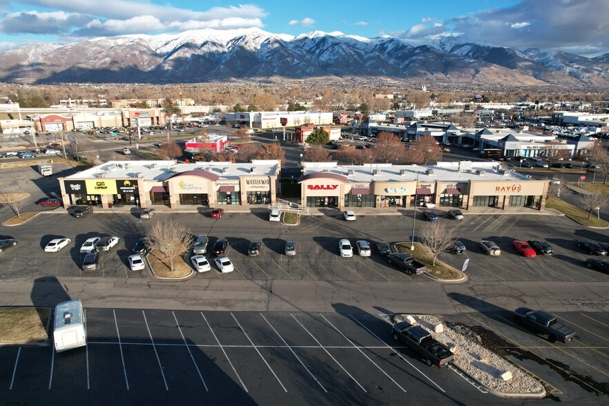 More Photos Of 729 King St, Layton Storefront For Lease