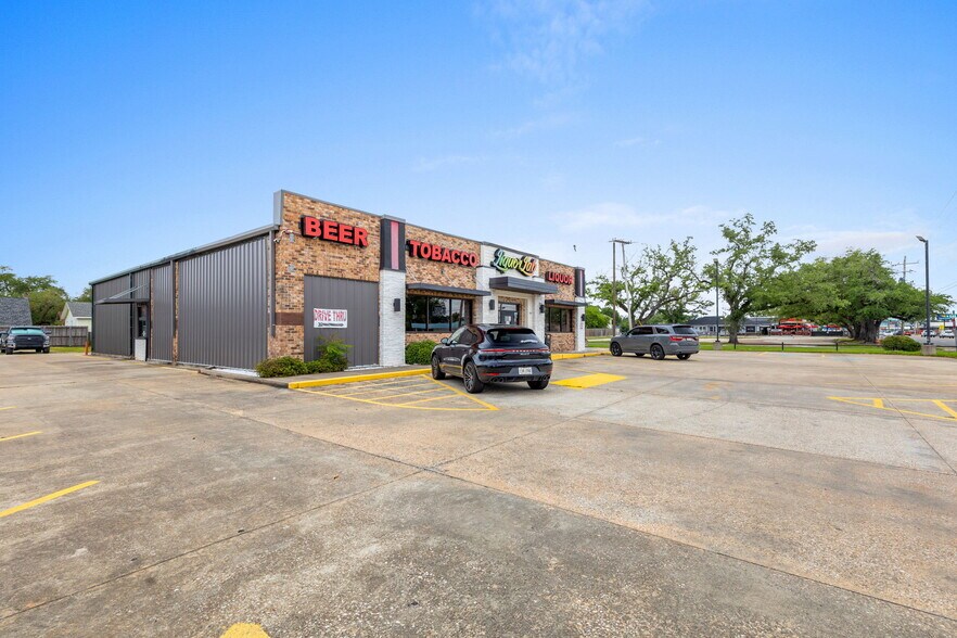 Primary Photo Of 3800 Ryan St, Lake Charles Storefront For Sale
