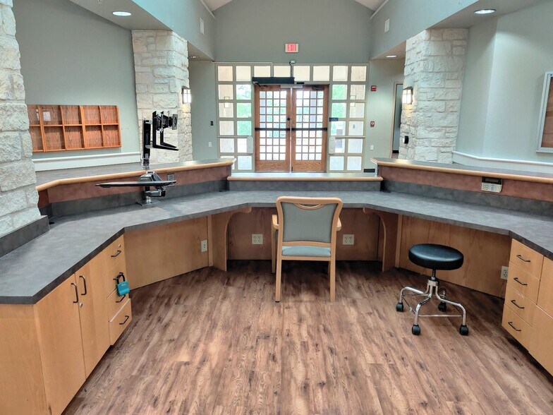 More Photos Of 400 Old Highway 290, Dripping Springs Healthcare For Sale