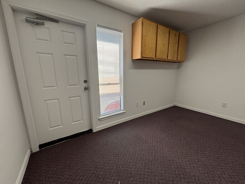 More Photos Of 101 Nightingale Ln, Gulf Breeze Office For Sale