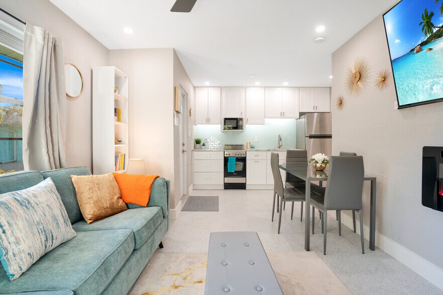 More Photos Of 571 Saint Judes Dr, Longboat Key Apartments For Sale