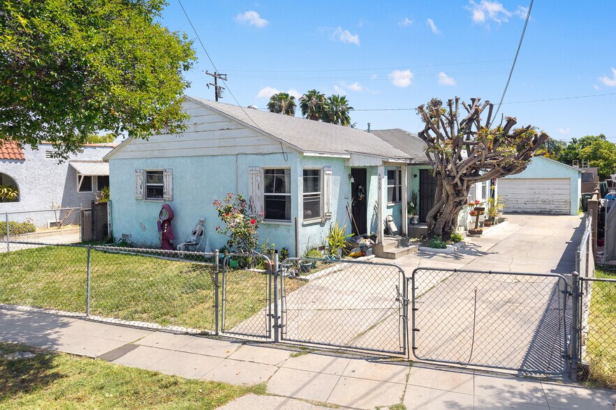 Primary Photo Of 4950 Passons Blvd, Pico Rivera Multifamily For Sale