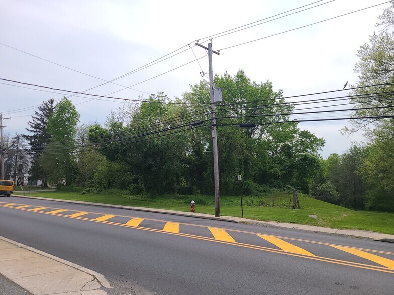 More Photos Of 1500 E Philadelphia Ave, Gilbertsville Land For Lease
