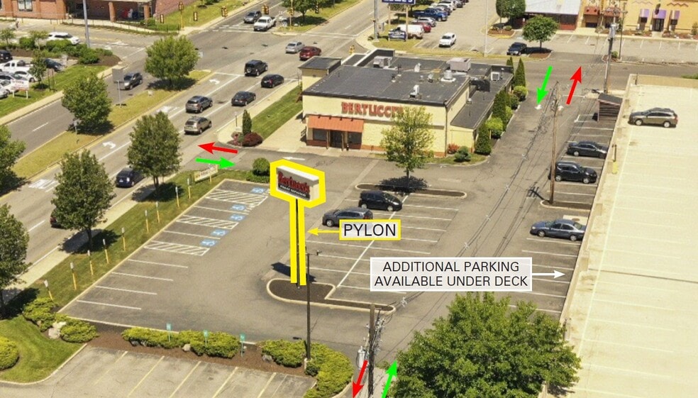 More Photos Of 17 Commerce Way, Woburn Restaurant For Lease