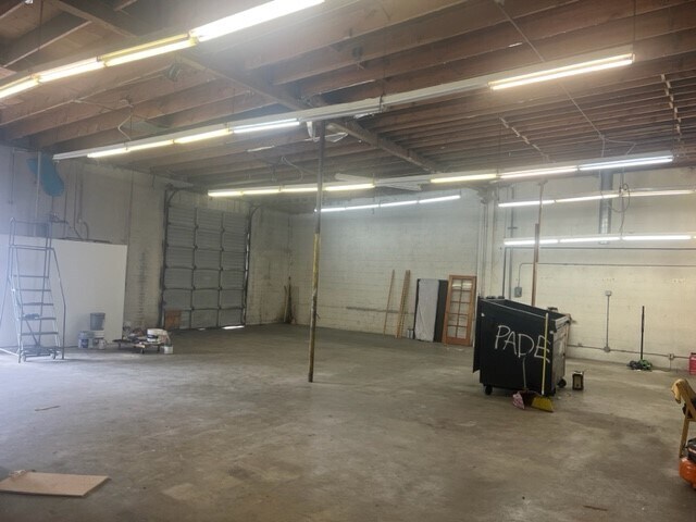 More Photos Of 3507 Motor Ave, Los Angeles Light Distribution For Lease