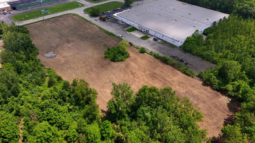 More Photos Of 0 Groves Rd, Columbus Land For Sale