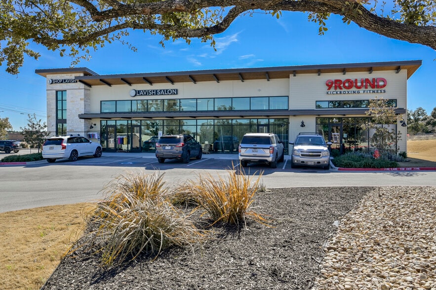 More Photos Of 901 N Vista Ridge Blvd, Cedar Park General Retail For Sale