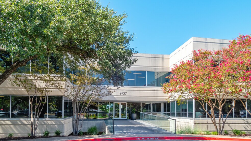 More Photos Of 9737 Great Hills Trl, Austin Office For Lease