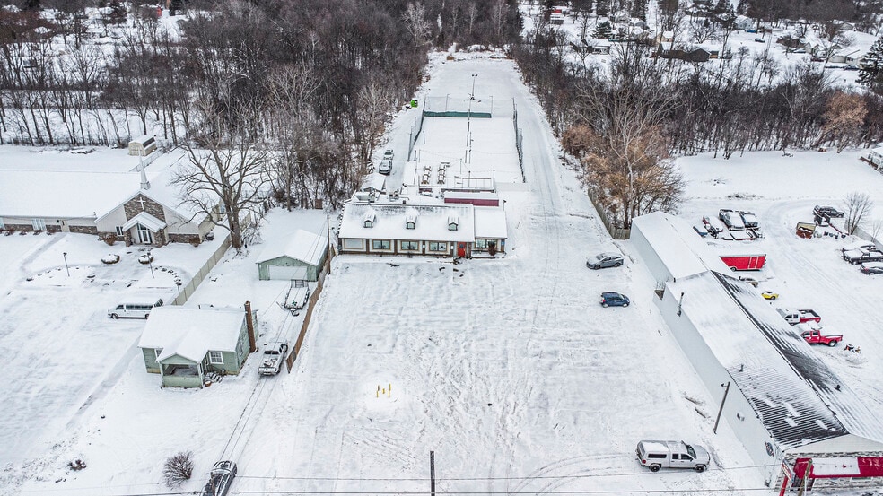 More Photos Of 5153 Fenton Rd, Flint Restaurant For Sale