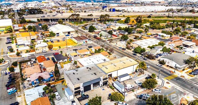 More Photos Of 320 Civic Center Dr, National City Warehouse For Sale