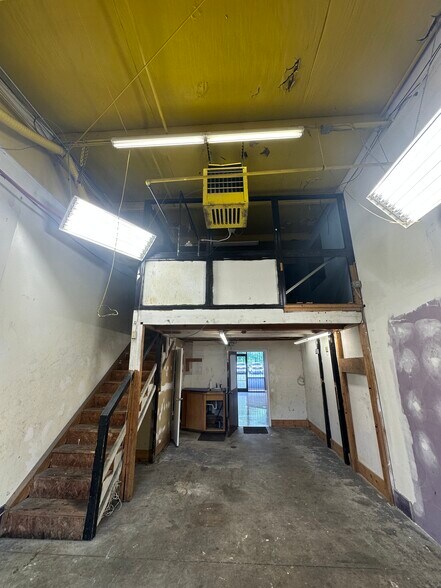 More Photos Of 5350 University Pky, Winston-Salem Unknown For Lease