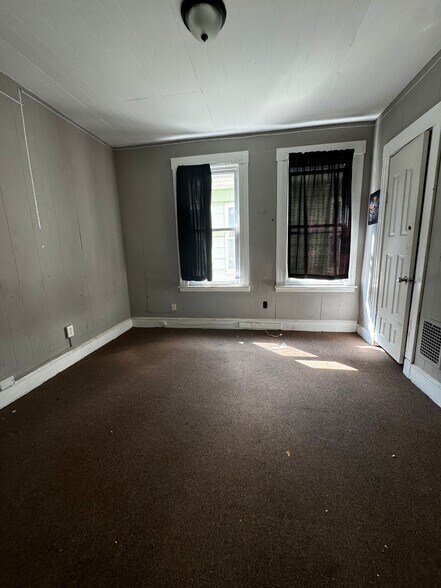 More Photos Of 57 Bassett St, New Haven Multifamily For Sale