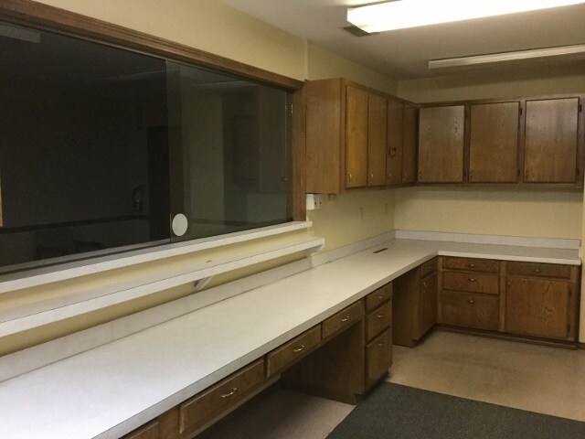 More Photos Of 1102 S Mena St, Mena Medical For Lease
