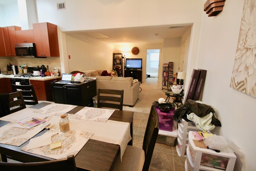 More Photos Of 122-126 Main St, Hackettstown Apartments For Lease