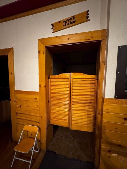 More Photos Of 479 6th Street St, Wells Industrial For Sale