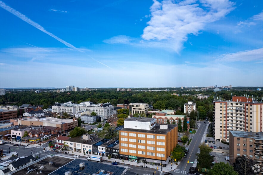 More Photos Of 345 Lakeshore Rd E, Oakville Office For Lease