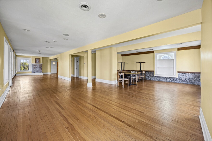 More Photos Of 3610 County Road 6, Geneva Restaurant For Sale