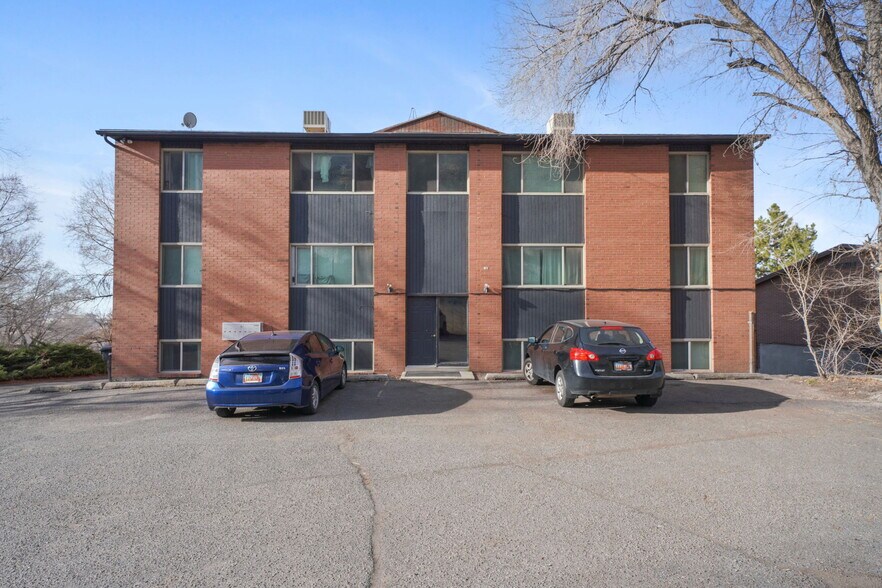 More Photos Of 2030 Nevada Cir, Provo Apartments For Sale