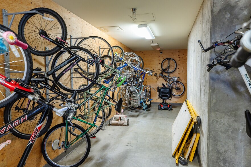 More Photos Of 375 NE Shaver St, Portland Apartments For Sale