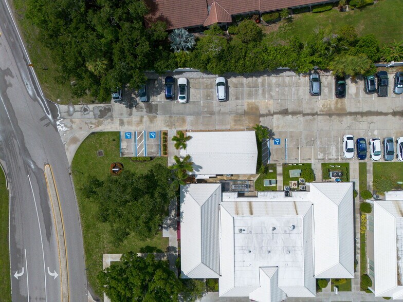 More Photos Of 3900 Clark Rd, Sarasota Medical For Lease