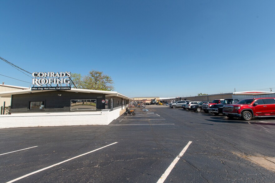 Primary Photo Of 6247 E 15th St, Tulsa Auto Repair For Lease