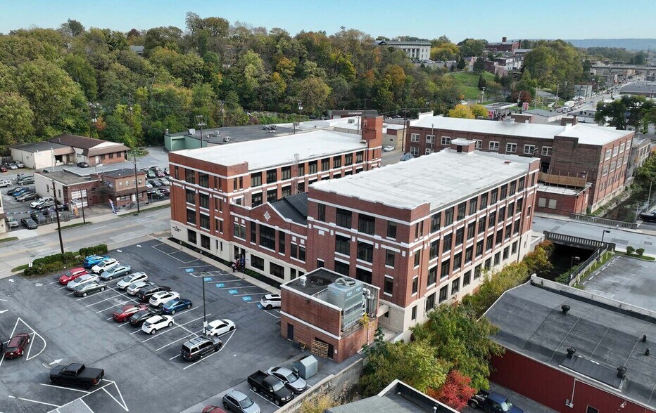 More Photos Of 100 N Cameron St, Harrisburg Medical For Lease