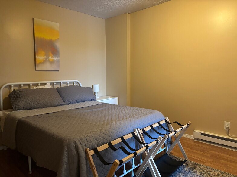 More Photos Of 206 W Main St, Mc Arthur Flex For Sale