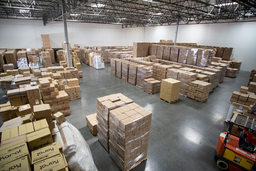 More Photos Of 1929 Campus Ave, Ontario Warehouse For Lease