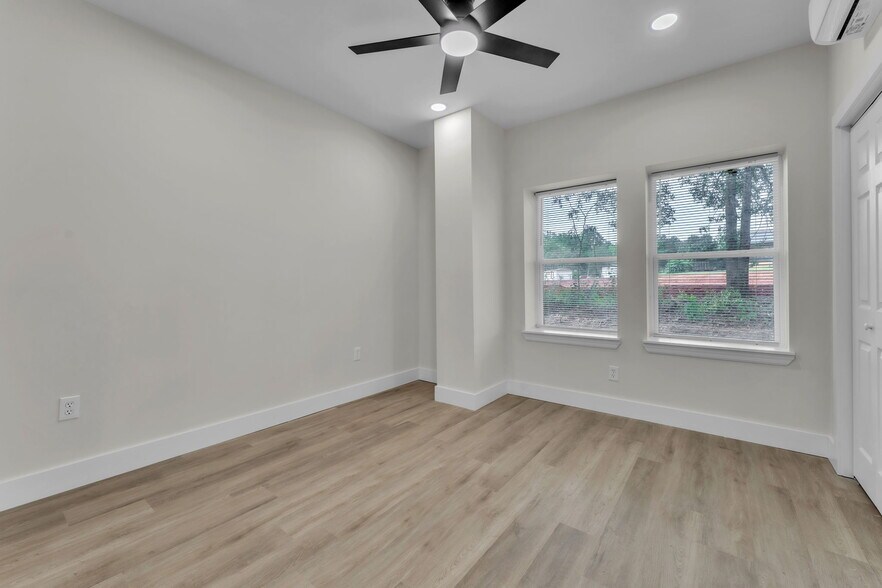 More Photos Of 839 Fairview Rd, Simpsonville Industrial For Sale