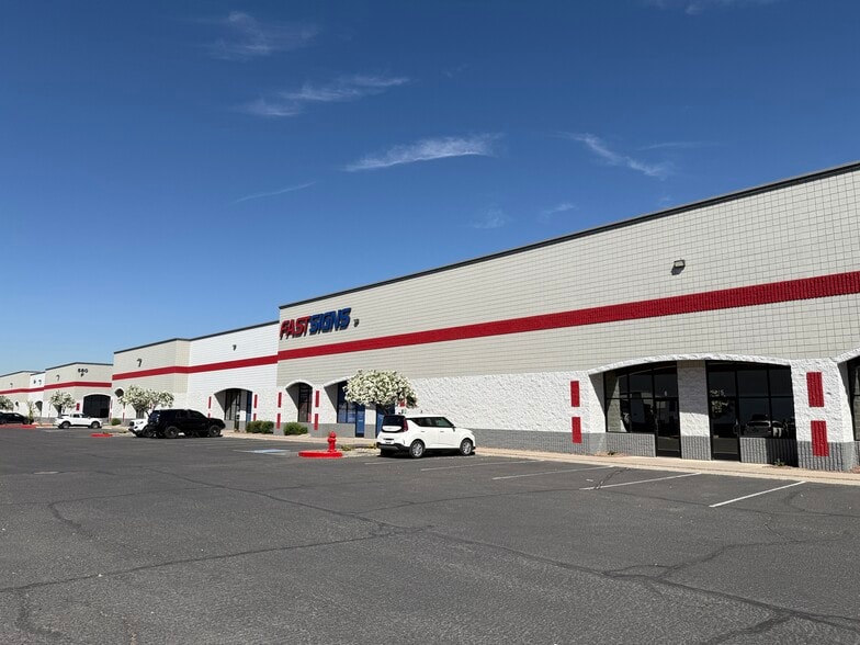 More Photos Of 500-600 N Bullard Ave, Goodyear Unknown For Lease
