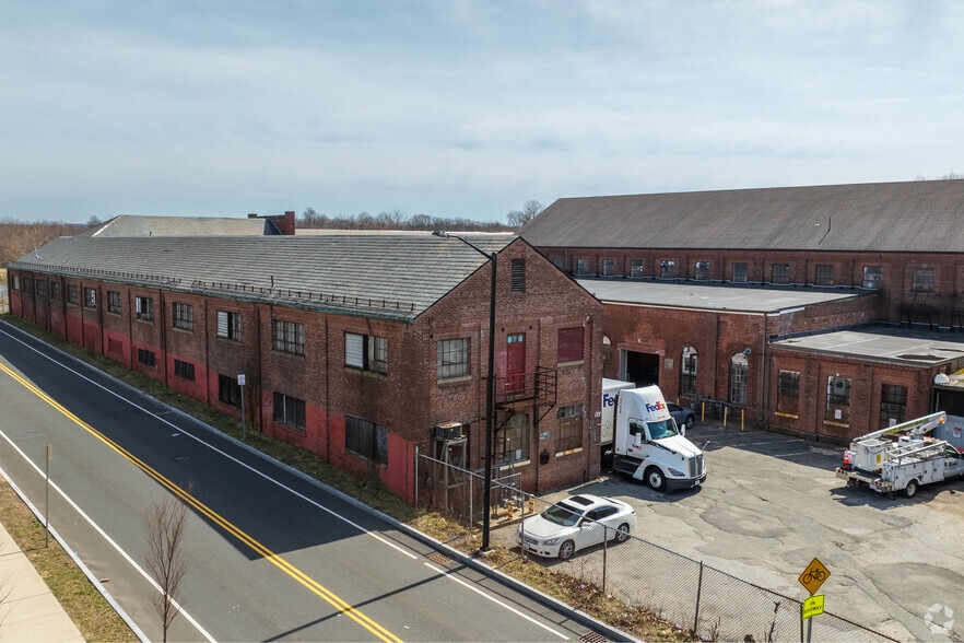 More Photos Of 1 Allen St, Springfield Manufacturing For Lease