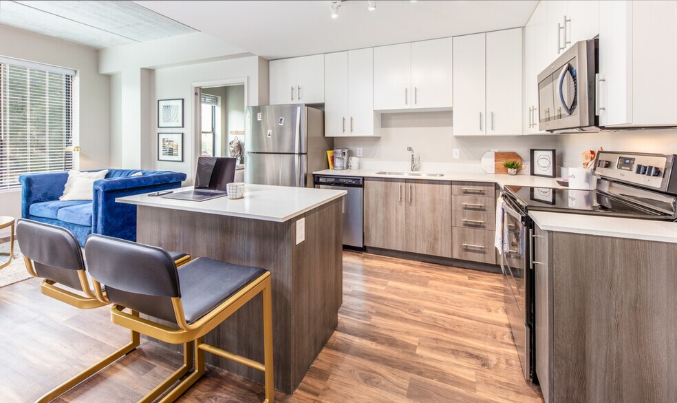 More Photos Of 532 E College Ave, State College Apartments For Lease