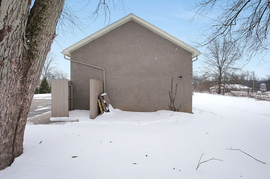 More Photos Of 1805 Columbus Rd, Granville Daycare Center For Sale