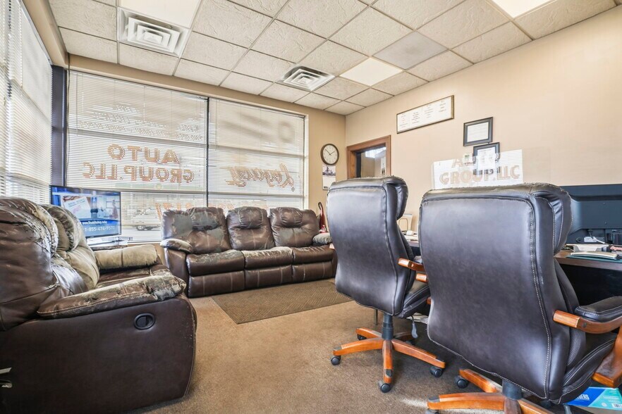 More Photos Of 2105 Columbus Rd NE, Canton Auto Repair For Sale