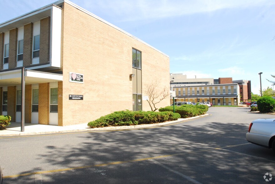More Photos Of 9 Hospital Dr, Toms River Medical For Sale