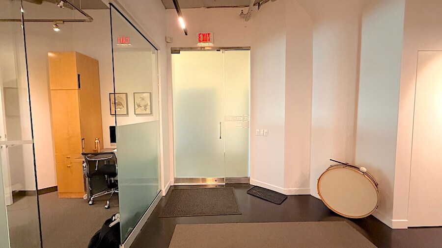 More Photos Of 119 Spadina Ave, Toronto Loft Creative Space For Lease