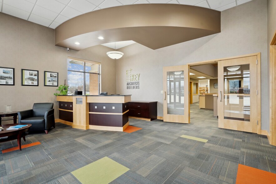 More Photos Of 3015 Greyhound Dr, Waterloo Medical For Lease