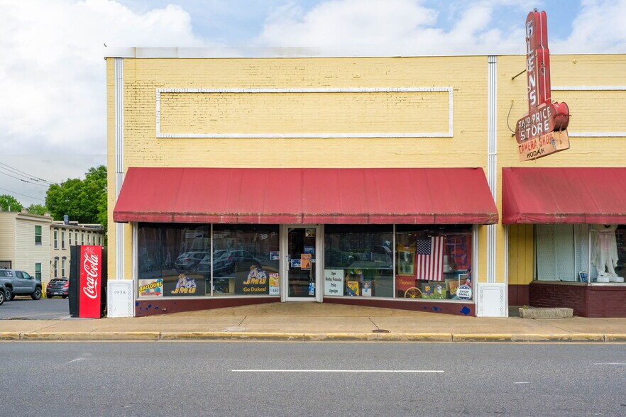 More Photos Of 227 N Main St, Harrisonburg General Retail For Sale