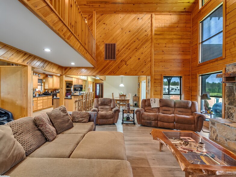 More Photos Of 325 Forest Service 217 Rd, Shepherd Specialty For Sale
