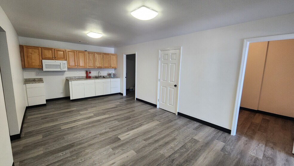 More Photos Of 720 Good Hope St, Norco Industrial For Sale