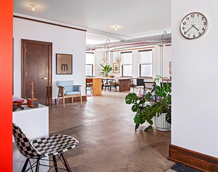 More Photos Of 2111-2115 Woodward Ave, Detroit Office For Lease