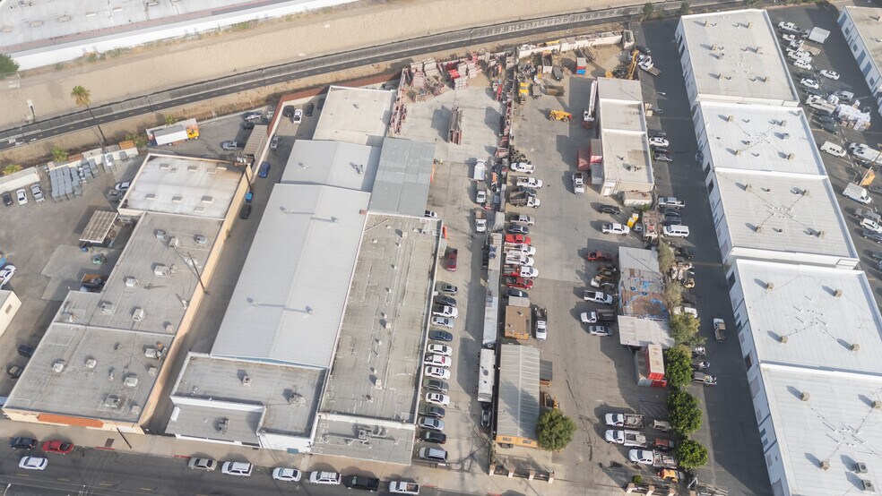 More Photos Of 661 Arroyo St, San Fernando Manufacturing For Lease