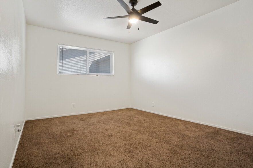 More Photos Of 1312-1322 Bulldog Ln, Fresno Apartments For Sale