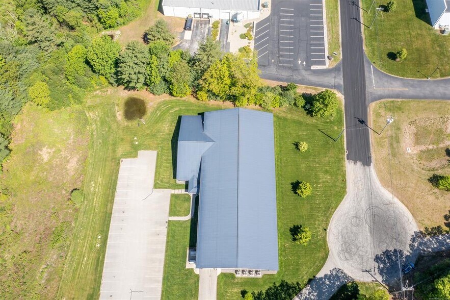 More Photos Of 51 Ridge Rd, Putnam Industrial For Sale