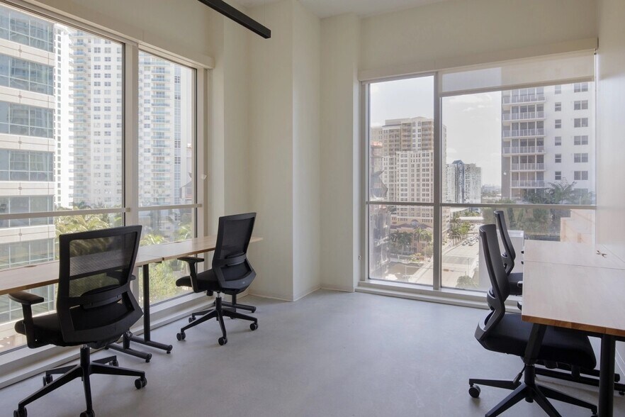 More Photos Of 200 E Las Olas Blvd, Fort Lauderdale Coworking Space