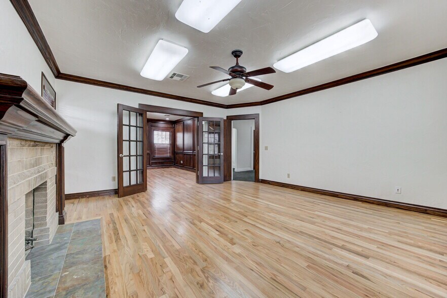 More Photos Of 1319 N Classen Dr, Oklahoma City Office For Lease