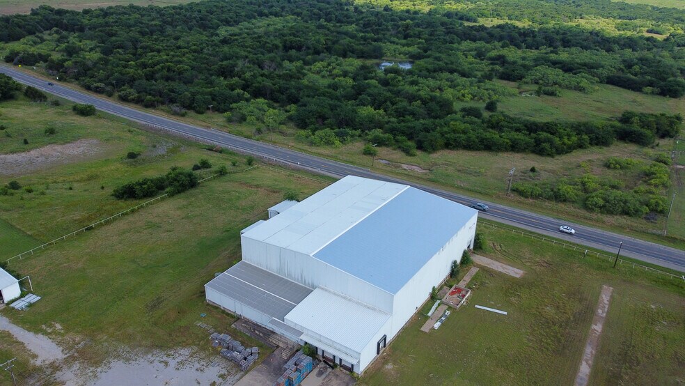 More Photos Of 72 Gibbons Rd, Sherman Refrigeration Cold Storage For Lease