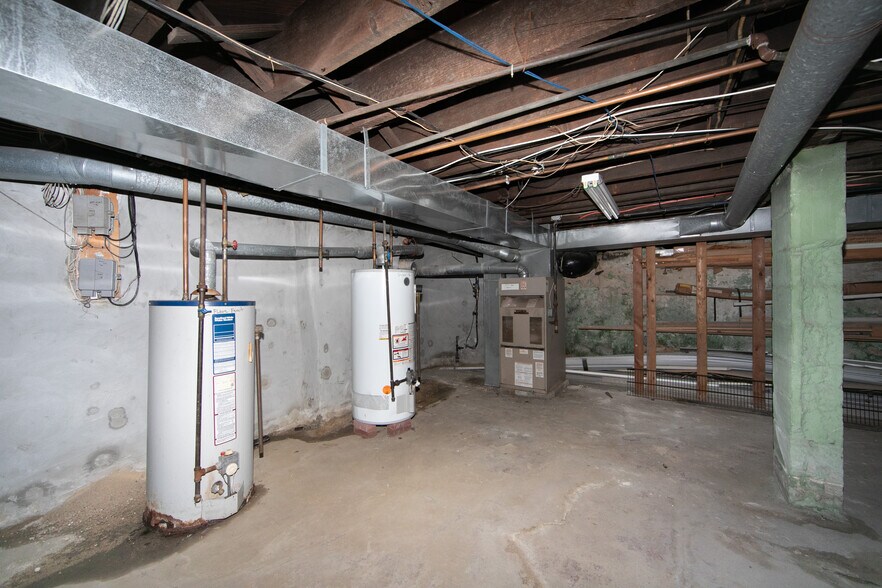 More Photos Of 604 White Horse Pike, Oaklyn Storefront For Sale