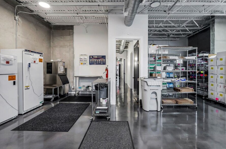 More Photos Of 404 N Willow Ave, Cookeville Office For Sale