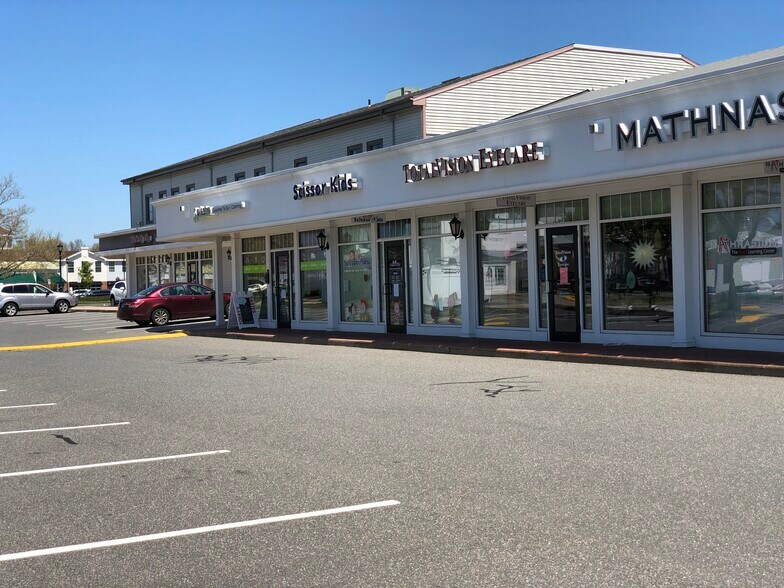 More Photos Of 63 Hebron Ave, Glastonbury Storefront For Lease